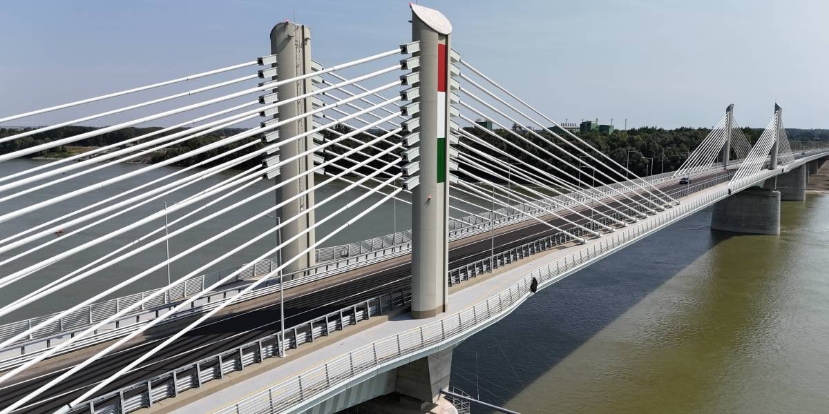 Tomori Pál Bridge Wins 2025 Steel Structure of the Year Award